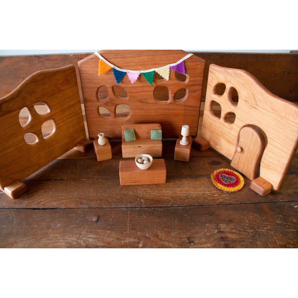 Heirloom 3 Sided Dollhouse